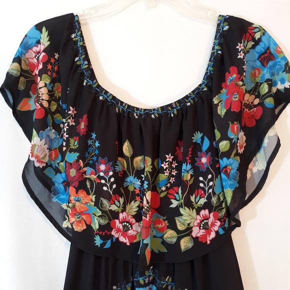 Jealous Tomato Boho Floral Off Shoulder Dress - Picture 2 of 7